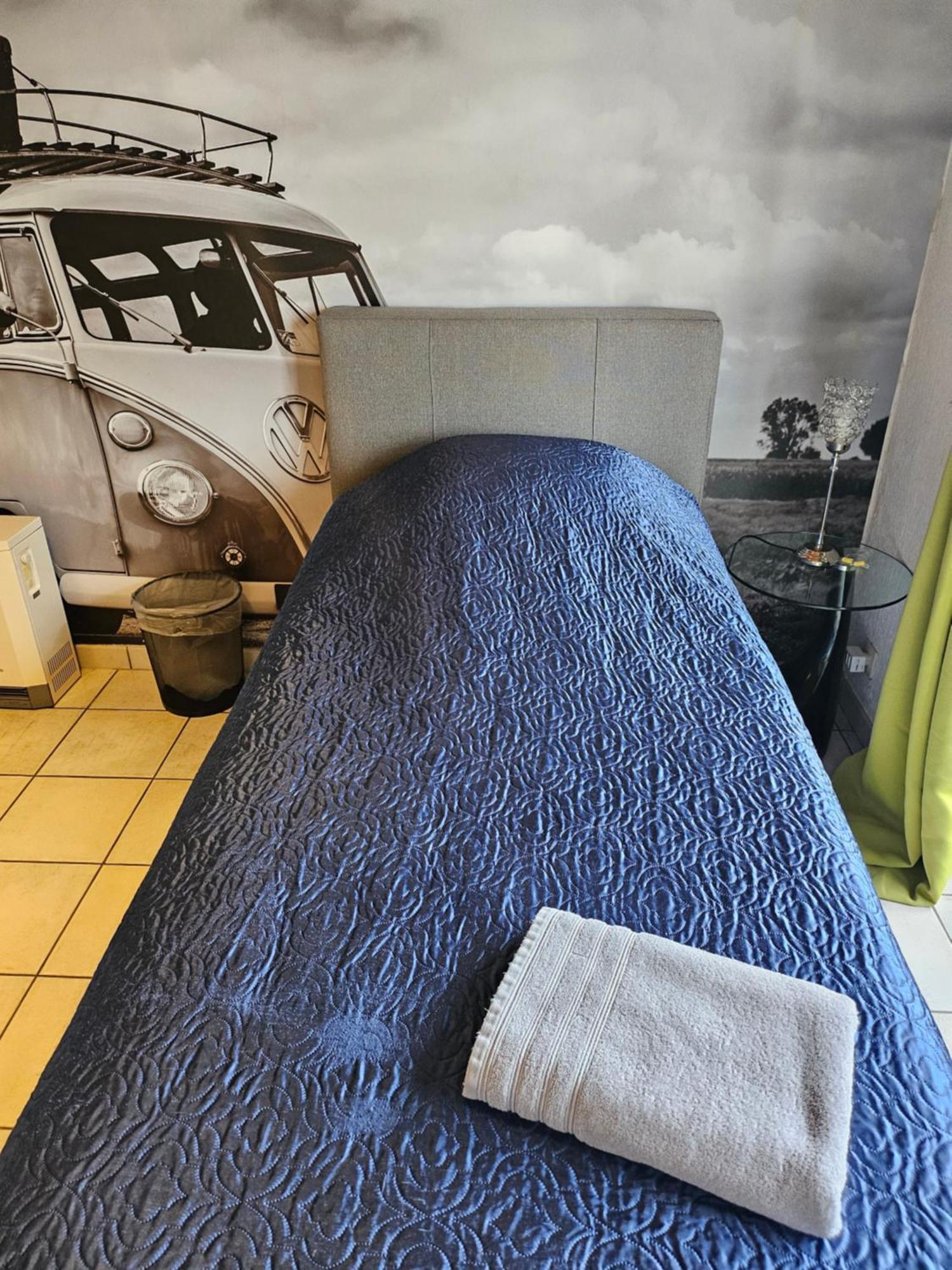 Homestay Gent-Merelbeke Self Check-In Service Melle Oda fotoğraf